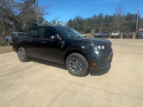 New 2026 Ford Maverick XLT image 8