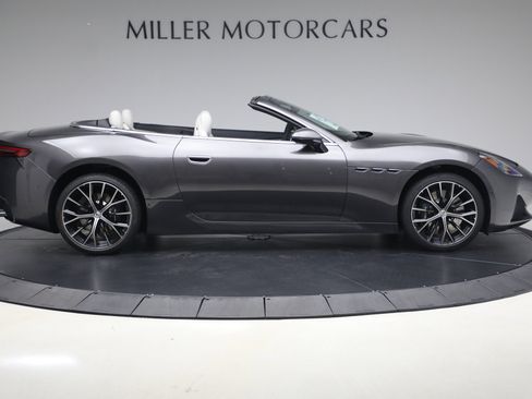 New 2026 Maserati GranCabrio Modena image 9