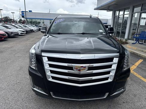 Used 2020 Cadillac Escalade Luxury RWD image 2