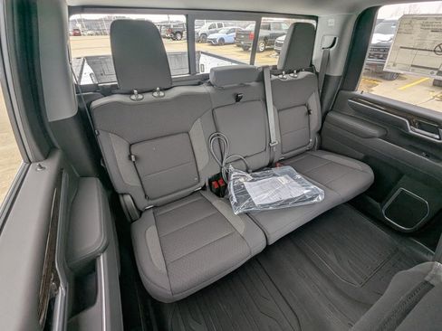 New 2026 GMC Sierra 2500 SLE w/ Preferred Package image 17