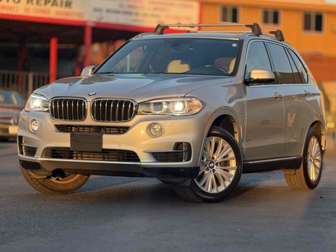 Used 2017 BMW X5 xDrive40e AWD/4WD image 1