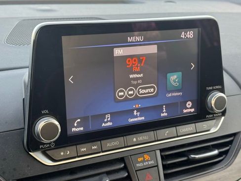 Used 2024 Nissan Altima 2.5 SV image 31