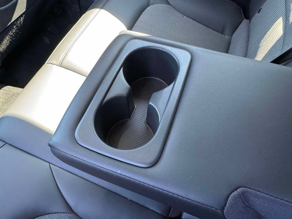 Certified 2023 Kia Niro EX Touring FWD image 13