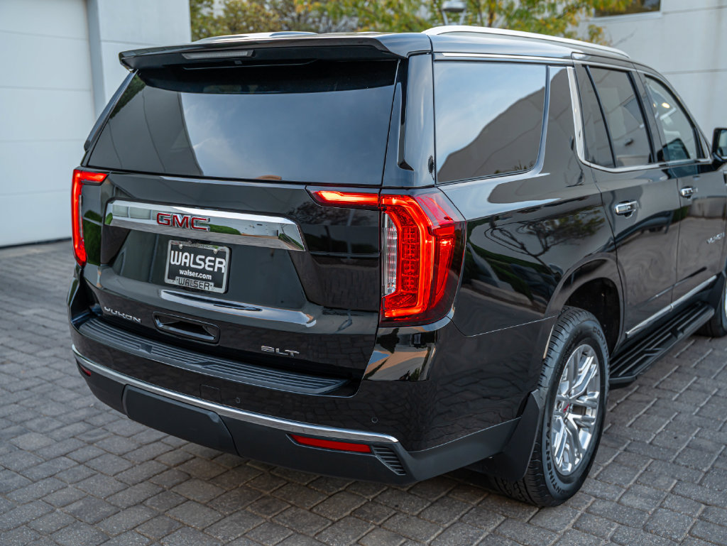 Used 2024 GMC Yukon SLT w/ SLT Premium Package AWD/4WD image 16
