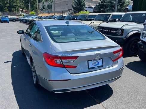 Used 2018 Honda Accord EX image 9