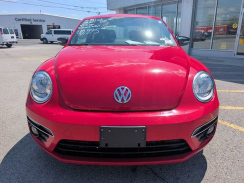 Used 2014 Volkswagen Beetle R-Line FWD image 2