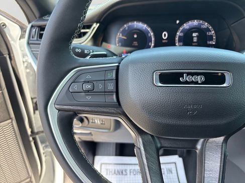 New 2026 Jeep Grand Cherokee L 4WD image 21