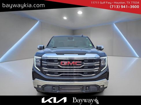 Used 2025 GMC Sierra 1500 SLT AWD/4WD image 7