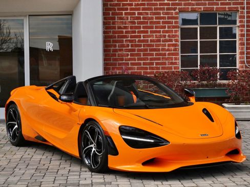 Used 2024 McLaren 750S Spider RWD image 1