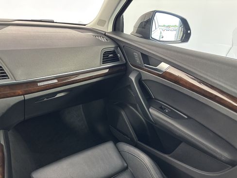 Used 2019 Audi Q5 2.0T Premium Plus AWD/4WD image 30