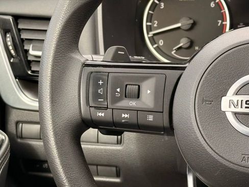 Certified 2021 Nissan Rogue SV image 24