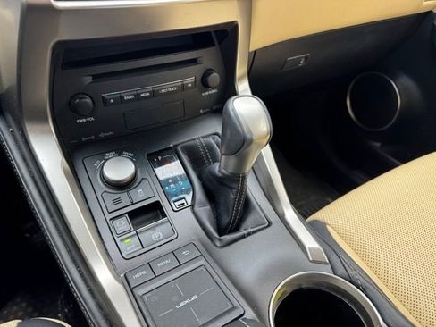 Used 2017 Lexus NX 200t 200t image 18