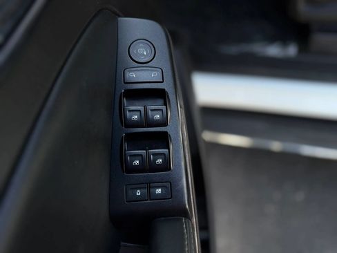 Used 2016 GMC Yukon SLE RWD image 27