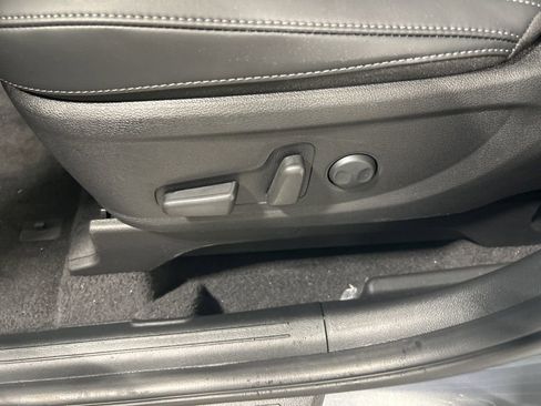 New 2025 Kia Telluride S image 10