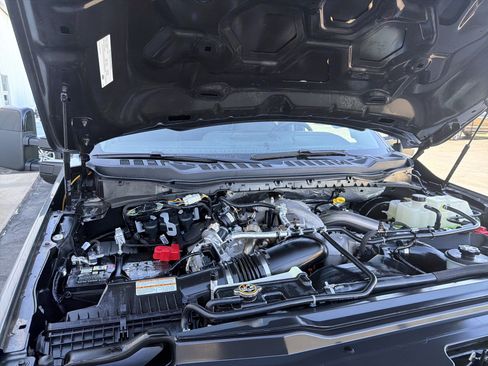 Used 2026 Ford F350 Lariat w/ Black Appearance Package image 60