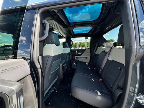 New 2026 GMC Hummer EV 4x4 Crew Cab w/ LPO, Sport Package image 19