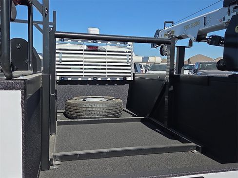 New 2025 Ford F350 XL w/ XL Chrome Package image 8