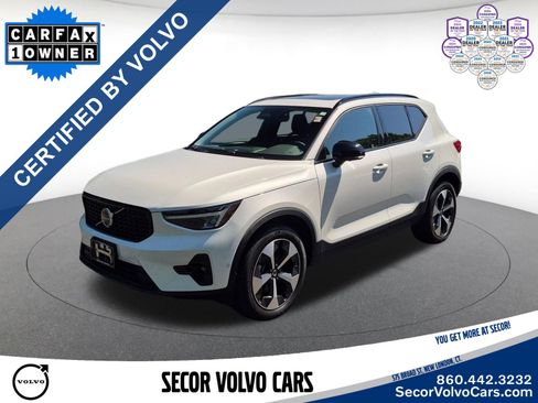 Certified 2023 Volvo XC40 B5 Plus w/ Protection Package Premier AWD/4WD image 1