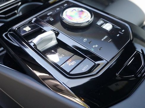 New 2025 BMW 530i image 12