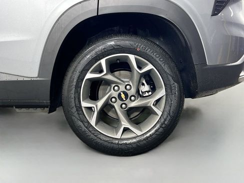 New 2026 Chevrolet Trax LT image 28