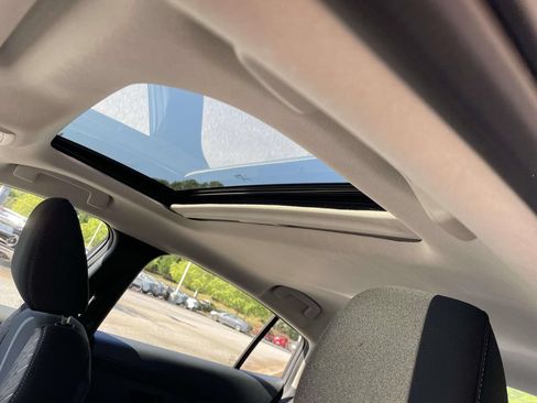 New 2026 Nissan Sentra SV w/ SV Convenience Package FWD image 18