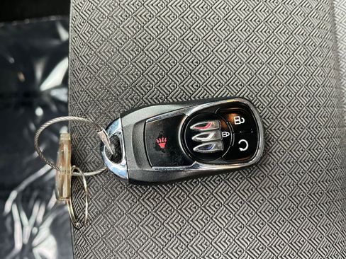 Used 2025 Buick Encore GX Preferred image 18