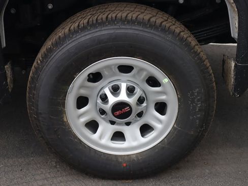New 2026 GMC Sierra 3500 Pro AWD/4WD image 17