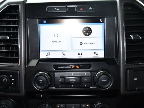 Used 2017 Ford F150 XLT w/ Equipment Group 302A Luxury AWD/4WD image 32