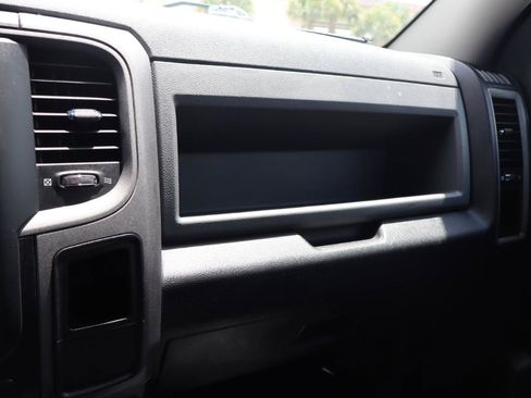 Used 2017 RAM 1500 Express AWD/4WD image 22