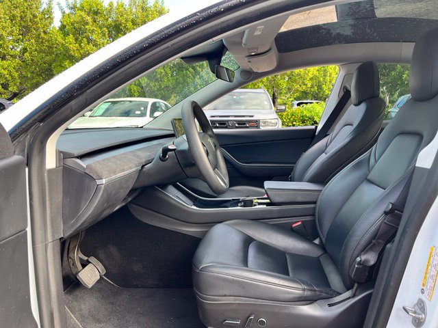 Used 2021 Tesla Model Y Long Range AWD/4WD image 7
