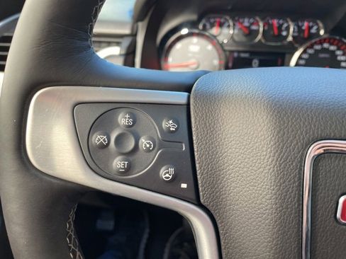 Used 2016 GMC Yukon SLT w/ Premium Edition image 26