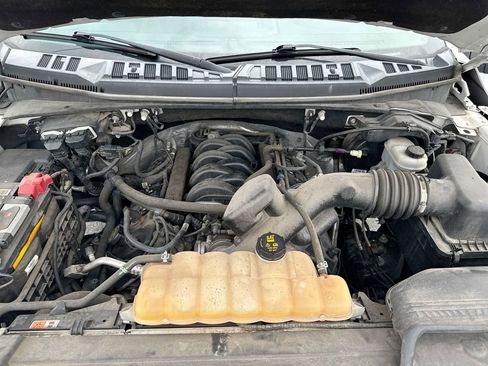 Used 2017 Ford F150 XLT w/ Equipment Group 302A Luxury AWD/4WD image 25