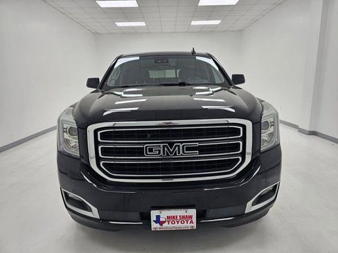 Used 2018 GMC Yukon SLT image 3