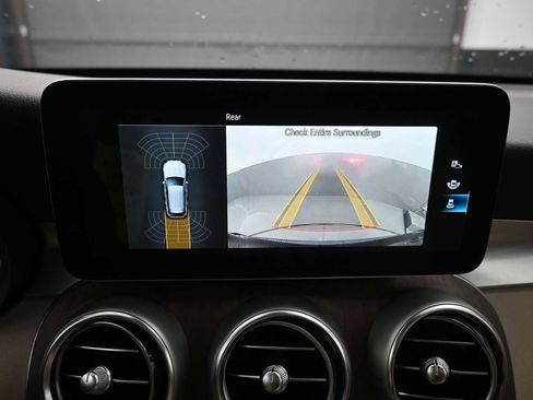 Used 2022 Mercedes-Benz GLC 300 GLC 300 image 22