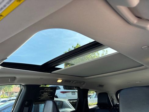 Certified 2026 INFINITI QX60 Luxe w/ Cargo Package FWD image 21