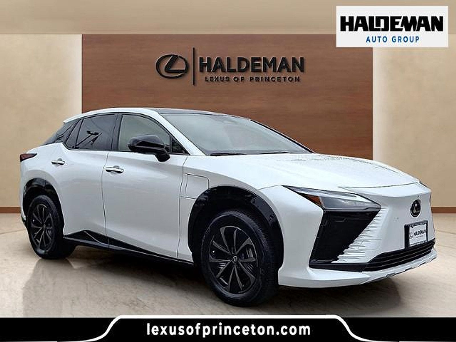 Used 2026 Lexus RZ 450e AWD w/ Technology Package image 1