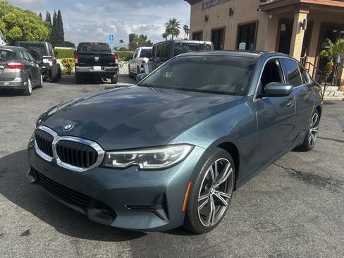 Used 2021 BMW 330i xDrive Sedan w/ Premium Package image 12
