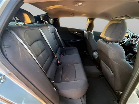 Used 2025 Chevrolet Malibu RS image 28