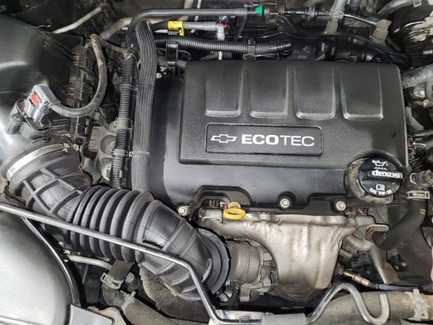 Used 2019 Chevrolet Trax LS w/ Tint and Cruise Package image 30