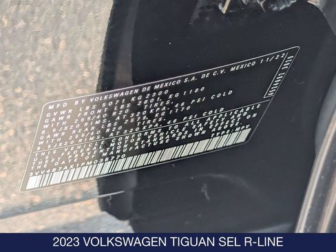 Certified 2023 Volkswagen Tiguan SEL R-Line AWD/4WD image 35