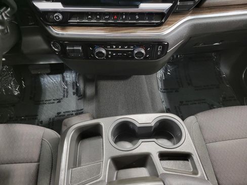 Used 2023 Chevrolet Silverado 1500 RST AWD/4WD image 16