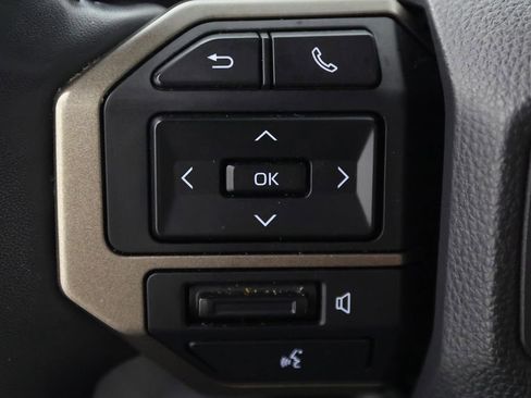 Used 2025 Toyota Land Cruiser w/ Premium Package image 23