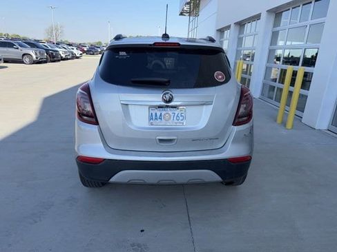 Used 2021 Buick Encore Preferred FWD image 4