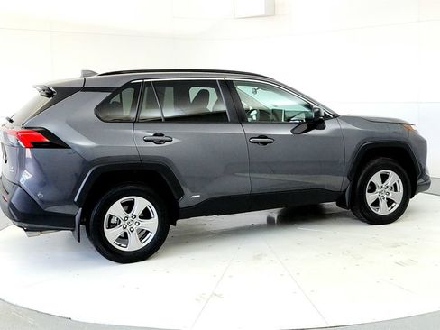 Certified 2025 Toyota RAV4 LE AWD/4WD image 6