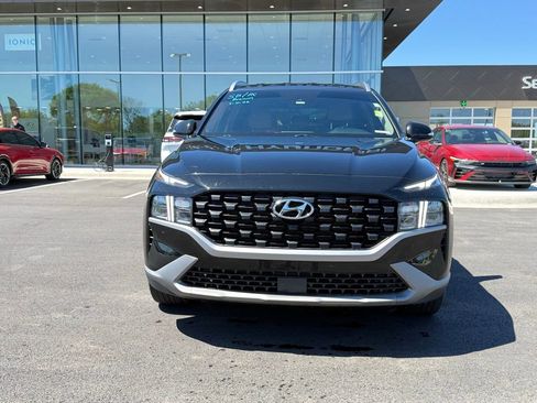 Used 2023 Hyundai Santa Fe SEL image 2