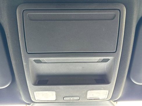 Used 2025 Ford Escape ST-Line FWD image 33