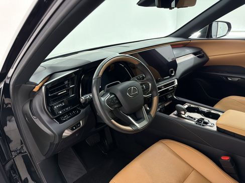 Certified 2024 Lexus RX 350 w/ Convenience Package AWD/4WD image 4