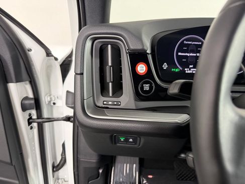 Certified 2026 Porsche Cayenne E-Hybrid AWD/4WD image 23