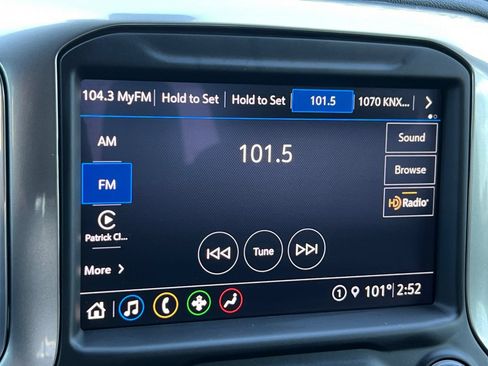 Used 2021 Chevrolet Silverado 1500 LT Trail Boss w/ Convenience Package II AWD/4WD image 18
