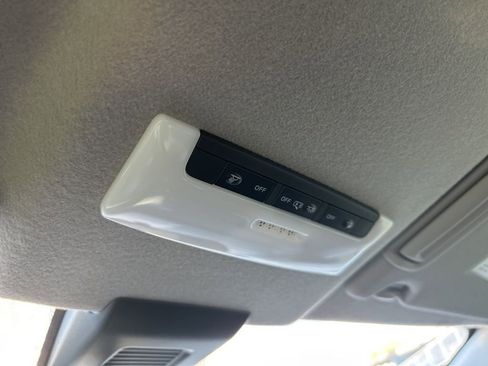 Used 2024 Nissan Kicks S image 24